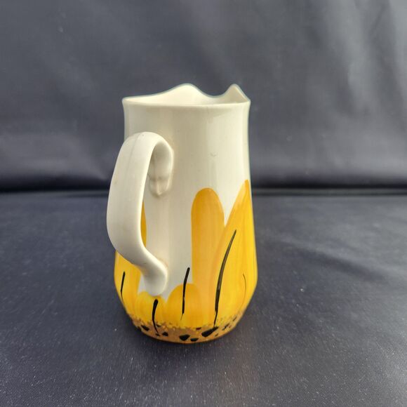 Sunflowers Creamer Mini Pitcher Vera Neuman Pottery Island Worcester Jamaica VTG - Picture 5 of 9
